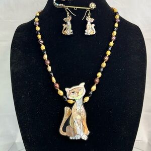 Lee Sands Cat 😻 Mother of Pearl Inlay Pendant & Fresh Water Pearls & Black Onyx